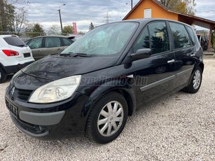 RENAULT SCENIC Scénic 1.6 Dynamique 100E KM!!!