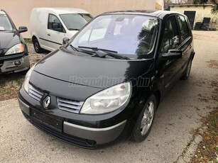 RENAULT SCENIC Scénic 1.6 Helios KÜLFÖLDI PAPÍROKKAL!VONÓHOROG!DUPLA PANORÁMA TETŐ!