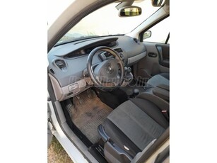 RENAULT SCENIC Scénic 1.9 dCi Authentique Plus