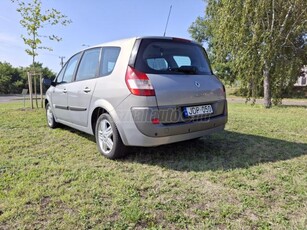 RENAULT SCENIC Scénic 1.9 dCi Dynamique