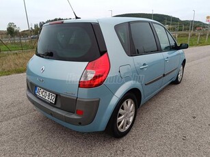 RENAULT SCENIC Scénic 1.9 dCi Monaco Navigáció