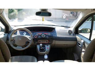 RENAULT SCENIC Scénic 1.9 dCi Privilege