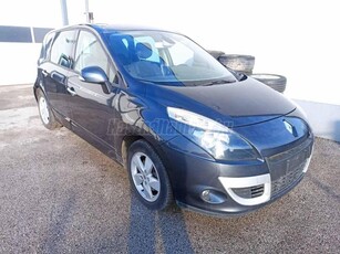 RENAULT SCENIC Scénic 1.9 dCi Privilege