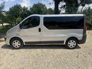 RENAULT TRAFIC 2.0 dCi L1H1 Authentique Tetőklíma!!! 9 személyes!!