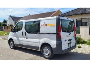 RENAULT TRAFIC 2.0 dCi L1H1 Cool Vezetett Szervizkönyv