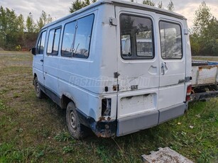 RENAULT TRAFIC 2.5 D T 1100 V5BG 4x4