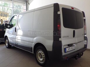 RENAULT TRAFIC 2.5 dCi L1H1