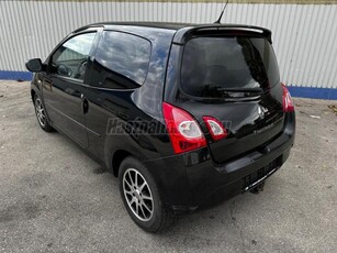 RENAULT TWINGO 1.2 16V Dynamique