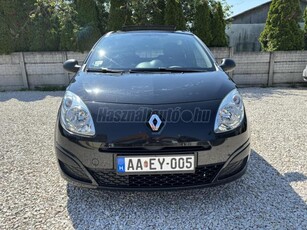 RENAULT TWINGO 1.2 16V Dynamique Quickshift SZERVIZKÖNYV/2 KULCS/ DUPLA NAPFÉNYTETŐ!!