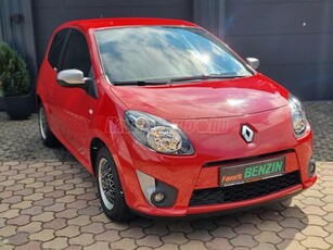 RENAULT TWINGO 1.2 16V Trend EURO5 Quickshift NAGYON SZÉP. ELSŐ IGÉNYES HÖLGY TULAJ. SZAVATOLT KM. VEZETETT SZERVIZKÖNYV. 8 DB