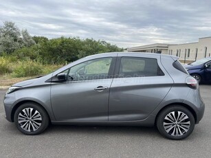 RENAULT ZOE E-Tech Electric R135 52 kWh Iconic FULL FULL EXTRA! NAGY KIJELZŐ! TÉLI CSOMAG! KAMERA! FRISS SZERVIZ!CCS