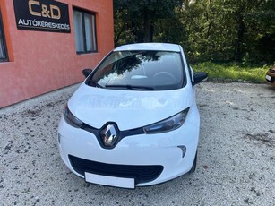 RENAULT ZOE Z.E. R90 41 kWh Life (Automata) !! 11 900 KM !! NAVIGÁCIÓ !! TEMPOMAT !! TOLATÓ RADAR !!