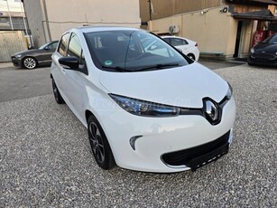 RENAULT ZOE Z.E. R90 41 kWh Life (Automata) 37000 KM VÉGIG RENAULT SZKÖNYV ÜLÉSFŰTÉS KAMERA ALUFELNI 1 TULAJ RADAR KULCSNÉLK