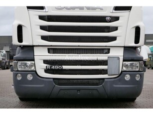 SCANIA R490 Koffer dobozos teherautó