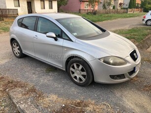 SEAT LEON 1.9 PD TDI Reference Kevés kilométer. magánszemély