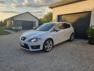 SEAT LEON 2.0 CR TDI FR DPF Bi-xenon.Alcantara.digit klíma.navi