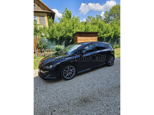 SEAT LEON 2.0 TFSI Cupra R