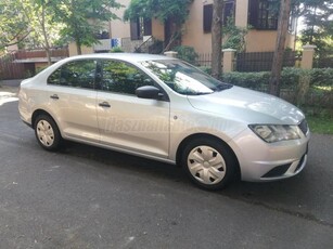 SEAT TOLEDO 1.2 MPI Entry Magyarországi. szervizkönyv. egy tulaj