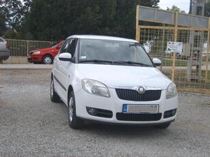 SKODA FABIA 1.2 12V Gift