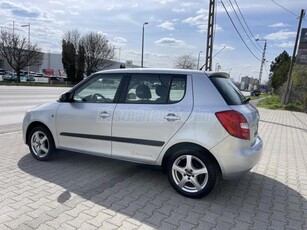 SKODA FABIA 1.4 16V Elegance KLÍMA! VEZETETT SZERVIZKÖNYV!