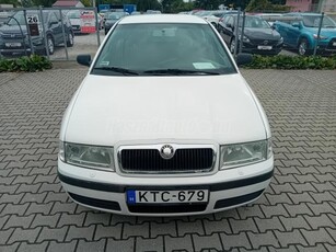 SKODA OCTAVIA 1.4 Ambiente Friss műszaki