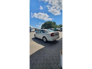 SKODA OCTAVIA 1.4 TSI Clever 1Z