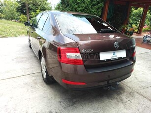 SKODA OCTAVIA 1.4 TSI Elegance DSG