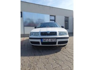 SKODA OCTAVIA 1.6 Ambiente