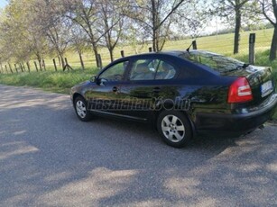 SKODA OCTAVIA 1.6 Ambiente