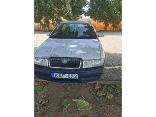 SKODA OCTAVIA 1.6 Ambiente