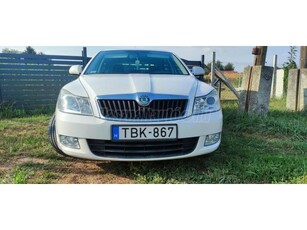 SKODA OCTAVIA 1.6 Ambiente Dual