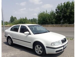 SKODA OCTAVIA 1.6 Classic Magyarországi.friss vizsgával. digit klíma.2 kulcsos. 152.000 km!!