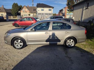 SKODA OCTAVIA 1.6 CR TDI Elegance DPF DIGIT KLÍMA GYÁRI WEBASTO ÁLLÓFÜTÉS VONOHOROG TELJES GYÁRI DOKUMENTÁCIÓ