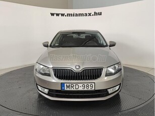 SKODA OCTAVIA 1.6 CR TDI Elegance magyarországi. vezetett szervizkönyves. nagy szerviz elvégezve