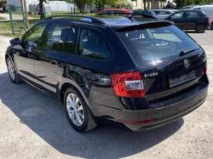 SKODA OCTAVIA 1.6 CR TDI Style DSG