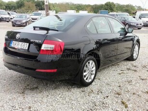 SKODA OCTAVIA 1.6 CR TDI Style DSG Magyarországi. 238Ekm!!!