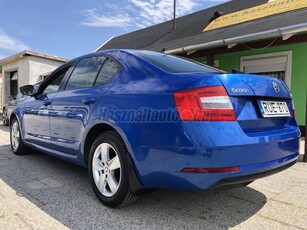 SKODA OCTAVIA 1.6 CR TDI Style Garancia! Magyar! 1 Gazdás! Sz.könyv!