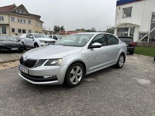 SKODA OCTAVIA 1.6 CR TDI Style Magyarországi.Végig szervizelt! Navi. Vezérlés cserélve!