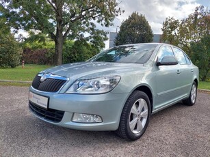 SKODA OCTAVIA 1.9 PD TDi Elegance DPF ÜLÉSFŰTÉS TEMPOMAT LEVEHETŐ V.HOROG PDC TÉLI-NYÁRIKERÉK 16-OS ALU