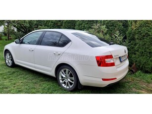 SKODA OCTAVIA 2.0 CR TDI Clever Euro 6 Magyarországi! Vezetett szervízkönyv! Magánszemélytől! Kitűnő állapotban eladó!