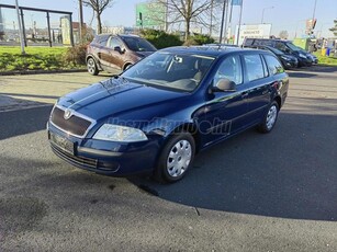 SKODA OCTAVIA Combi 1.4 Active VEZETETT SZERVIZKÖNYVES!!!