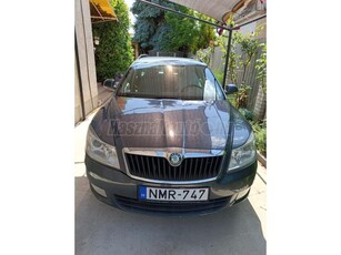 SKODA OCTAVIA Combi 1.4 TSI Elegance