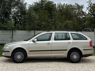 SKODA OCTAVIA Combi 1.6 Ambiente MO-i! SZ.KÖNYV! NAVI! KLÍMA!