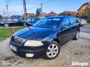 Skoda Octavia Combi 1.6 Business Hagyományos 1....