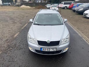 SKODA OCTAVIA Combi 1.6 CR TDI Ambition 4x4 GARANTÁLT 215000 KM! VÉGIG VEZETETT SZERVIZKÖNYV!