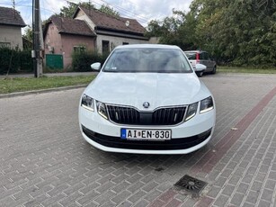 SKODA OCTAVIA Combi 1.6 CR TDI Ambition DSG