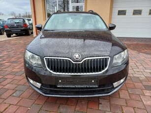 SKODA OCTAVIA Combi 1.6 CR TDI Elegance