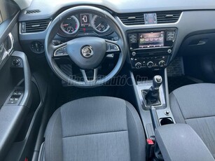 SKODA OCTAVIA Combi 1.6 CR TDI Style 160.e.km Áfás. Mo-i KM Garancia Tempomat Alufelni Bluetooth Parkradar!