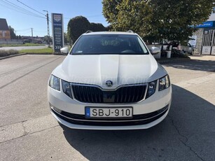 SKODA OCTAVIA Combi 1.6 CR TDI Style 20-as gyártás / Mo.-i / 1. tul. / Valós km / Végig vez. szk. / Friss szervíz