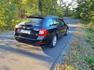 SKODA OCTAVIA Combi 1.6 CR TDI Style DSG